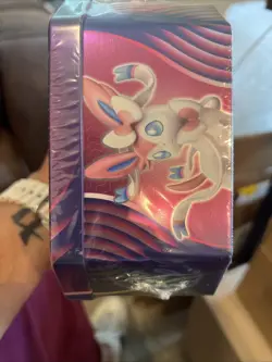 Pokemon GX Tins Sylveon Trading Card Game - Image 2