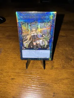 Yugioh Lyna the Light Charmer, Lustrous QCSR Quarter Century Secret Rare RA04 NM - Image 1