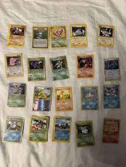 Lot Of 20 POKEMONTCG CARDS (with dark charizard) - Image 1