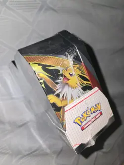 Pokemon Trading Card Game: Flareon Syleveon Tin Bundle - Image 5