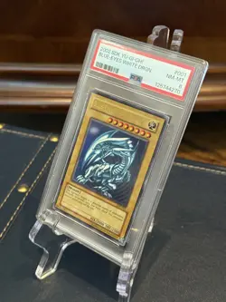 Vintage 2002 Yugioh Blue-Eyes White Dragon SDK-001 PSA 8 - Image 5