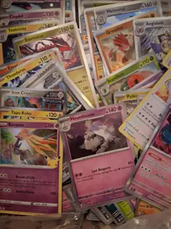 Pokemon Bulk Lot 16 Lbs (~4100 Cards) - 2020-2025 C/UC/H/HR/Full Art/VMAX - Image 3