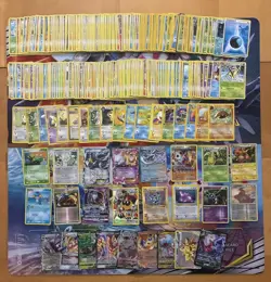 Vintage Pokemon Card Lot Holo Etc MP-Damaged Charizard Mewtwo Leafeon Fire 585+ - Image 1