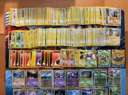 Vintage Pokemon Card Lot Holo Etc MP-Damaged Ditto Charizard Glaceon Fire 665+ - Image 4
