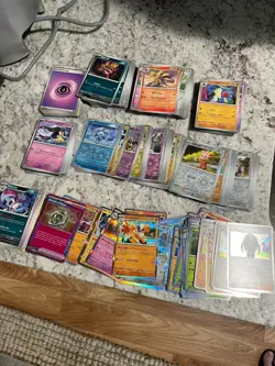 Pokemon Trading Card Lot 388 cards - Holos, Reverse Holos, Uncommon, Common - Image 3