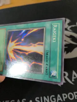 Raigeki LOB-053 GLOSSY Super Rare 1st Edition Yu-Gi-Oh LP - Image 3