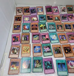 Lot of 1600+ Yu-Gi-Oh Cards, First Editions, Holographic, Japanese - Image 3