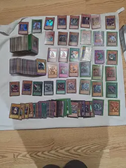 large lot of over 700 yugioh cards yu-gi-oh many 1st editions - Image 1