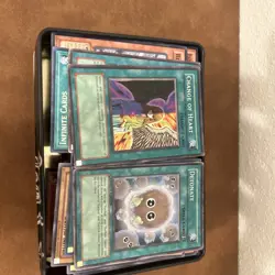 Vintage Yugioh Card Lot 200+ cards w/ tin - Image 3