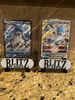 Glaceon V SWSH196 SWSH: Sword & Shield Promo Cards Holo & Glaceon VStar SWSH197 - Image 1