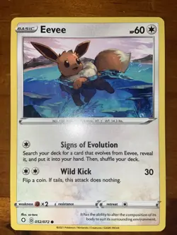 Pokemon TCG Eevee Card Shining Fates Sword And Shield 052/072 NM 2021 - Image 1