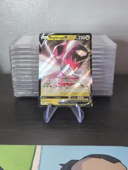 Pokemon - Regidrago V - 135/195 - Silver Tempest - Holo - Ultra Rare - Image 1