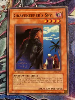 (AA) Gravekeeper's Spy - PGD-059 - Common - 1st - Yu-Gi-Oh MP - Image 1