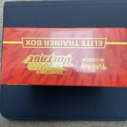 Pokemon TCG Sword & Shield Vivid Voltage Elite Trainer Box ETB | New & Sealed - Image 5