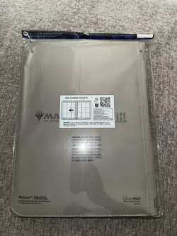 Magic the Gathering Final Fantasy Sephiroth Ultra Pro 9-Pocket Premium Binder - Image 2