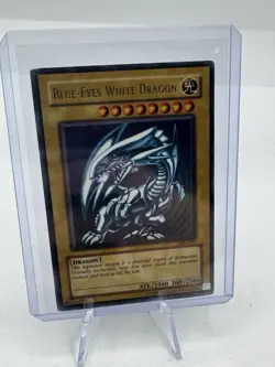 BLUE EYES WHITE DRAGON ULTRA RARE SDK-001 ORIGINAL YUGIOH! - Image 1