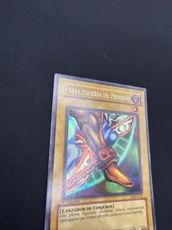 Yugioh! Left Leg of the Forbidden One LDD-S121 Ultra Rare 1st Edition LP Spanish - Image 2