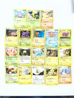 Massive Pokemon Vintage Lot 400+ Cards - Image 5