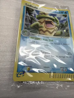 2004 Pokemon Nintendo LUDICOLO Foil sealed 020 Black Star - Image 2