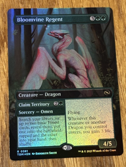 MTG Tarkir Dragonstorm, Bloomvine Regent - Borderless Foil - Image 1
