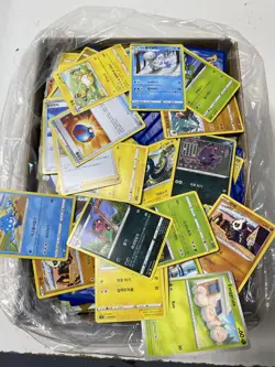 Unsorted Pokemon TCG Common, Uncommon and Rare Trading Cards (2000 Plus Cards) - Image 1