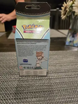 Professor Juniper Premium Tournament Collection POKEMON TCG Sealed Box 820650808999 - Image 4