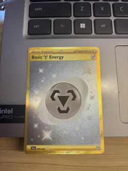 Basic Metal Energy 099/064 Pokemon Shrouded Fable Hyper Rare Gold Holo NM - Image 1