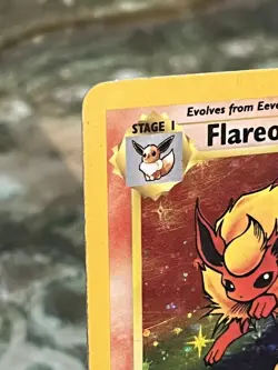 Pokemon TCG Flareon Jungle 3/64 Holo Unlimited Holo Rare - Image 3