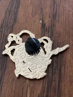 Mega Rayquaza Collector's Pin 2015 Metal Enamel Pin Roaring Skies Pokemon TCG - Image 3