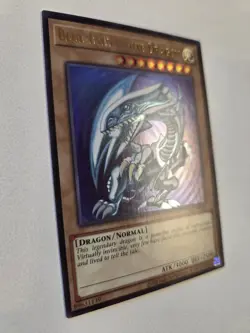 Blue-Eyes White Dragon LCKC-EN001 (Version 2) SDK Art Yugioh Ultra Rare NM - Image 2