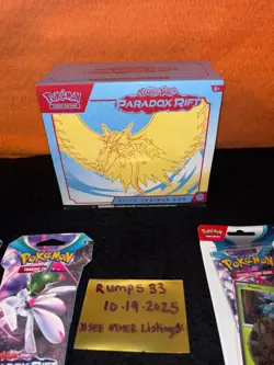 Pokemon Scarlet and Violet: Paradox Rift Roaring Moon ETB sealed + Lot - Image 2
