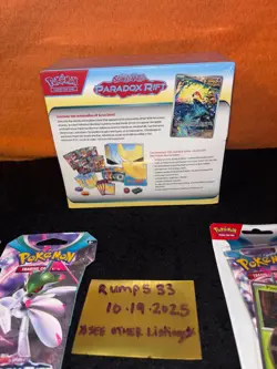 Pokemon Scarlet and Violet: Paradox Rift Roaring Moon ETB sealed + Lot - Image 4