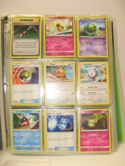 Pokemon 350 cards collection in binder PLUS about 600 loose cards - Image 1