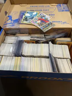 Entire Box Pokemon Card Collection Lot Wotc Vintage Full Arts Holos 2000+ Total - Image 1