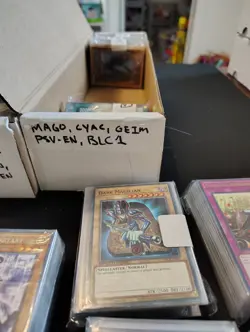 Yu-Gi-Oh Bulk Lot 1400+ Cards 99% NM MAGO, LDK2, LDS2, SRL EN, DCR EN, CYAC, ETC - Image 3
