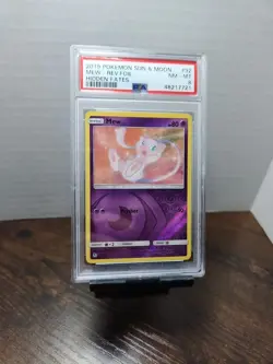 2019 POKEMON SUN & MOON HIDDEN FATES #32 MEW-REVERSE FOIL PSA 8 - Image 1