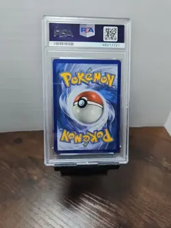 2019 POKEMON SUN & MOON HIDDEN FATES #32 MEW-REVERSE FOIL PSA 8 - Image 4