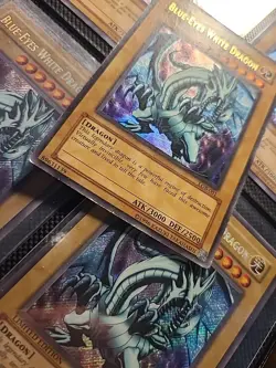 [Wavy Print] Blue-Eyes White Dragon LOB-001 Ultra Rare Legend Of Blue Eyes - Image 2