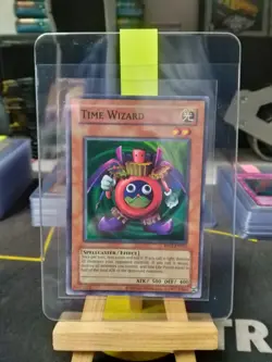 Yu-Gi-Oh! Time Wizard - RP01-EN035 2024 Retro Pack Reprint - Super Rare - Image 1