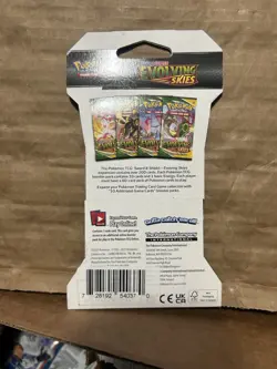 2021 POKEMON SWORD & SHIELD EVOLVING SKIES Sleeved booster pack - Image 2