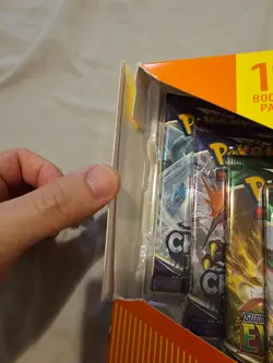 Pokemon Reshiram & Charizard GX Evolving Skies Premium Collection Box Sealed - Image 3