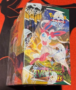 Pokemon TCG Sword & Shield EVOLVING SKIES Booster Box Sealed - Image 3