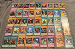 Yu-Gi-Oh! - TCG 300+ Card Lot - Yugioh - DCR, PSV, SDP, MFC, Other Various Sets - Image 2