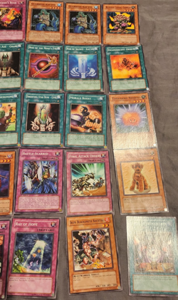 Yu-Gi-Oh! - TCG 300+ Card Lot - Yugioh - DCR, PSV, SDP, MFC, Other Various Sets - Image 5