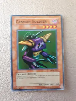YUGIOH CANNON SOLDIER SUPER RARE DB2-EN061 NM - Image 1