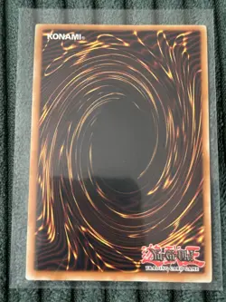 Yu-Gi-Oh Blue-Eyes White Dragon Kaiba SKE-001 Holo Rare 1st Edition - Image 2