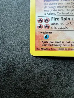 Pokemon TCG Charizard 4/102 Base Set Unlimited Holo Rare MP Vintage WOTC - Image 4