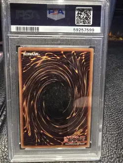 2002 Yu-Gi-Oh! Dark Magician SDY-006 Starter Deck Yugi PSA 5 - Image 3