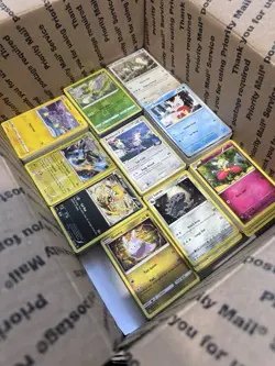 🔥 17lbs+ 4200+ UNSEARCHED Pokemon Bulk Lot! Has Some Holos Cards LP/NM ✨ - Image 5