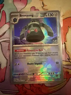 Bronzong (Master Ball Pattern) 067/131 Pokemon TCG Sv: Prismatic Evolutions Holo - Image 1